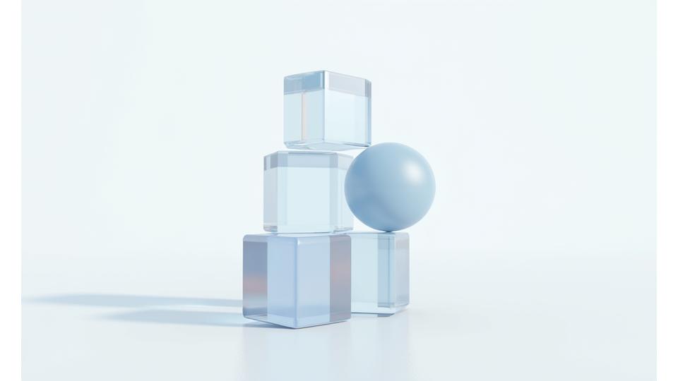 Eine moderne Skulptur aus ineinandergreifenden, transparenten Formen, die ethische Prinzipien und Governance symbolisiert, auf einem klaren, leuchtenden Hintergrund.